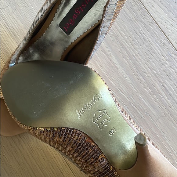 Brand new size 6 women’s heels - Picture 2 of 2